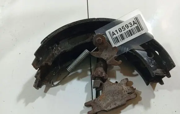 Peugeot 406 Handbrake/parking brake pads 