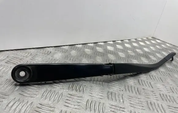 BMW 5 F10 F11 Front wiper blade arm 718245904