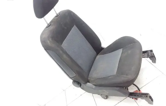 Front passenger seat