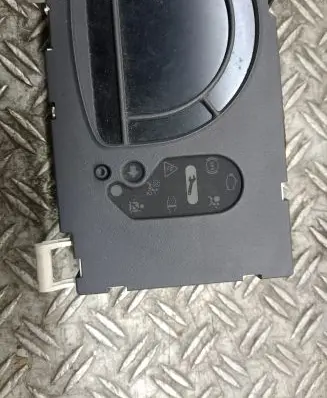 Renault Modus Speedometer (instrument cluster) P8200668077