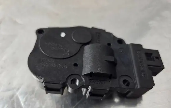 BMW 6 F06 Gran coupe Air flap motor/actuator EFB430 K9749006