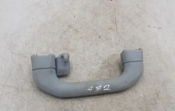Lexus IS 220D-250-350 Rear interior roof grab handle NOCODE