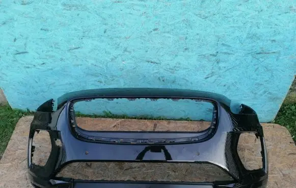 Jaguar E-Pace Front bumper poi