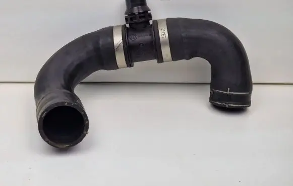 BMW X3 F25 Engine coolant pipe/hose 7590702