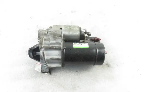 Renault Kangoo I Starter motor D6RA33
