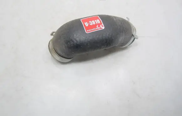 Volkswagen PASSAT B8 Intercooler hose/pipe 04L131525A