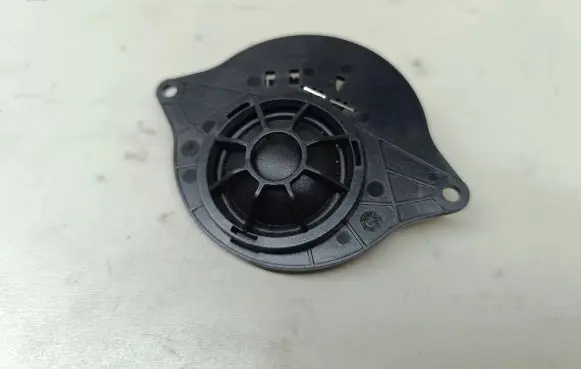 Audi A5 Panel speaker 90320000408 8W0035399