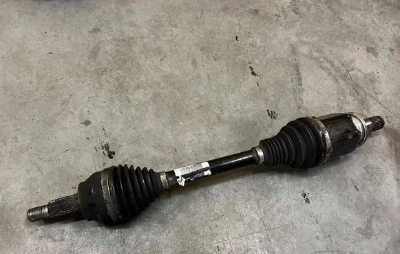 Land Rover Discovery 5 Front driveshaft 