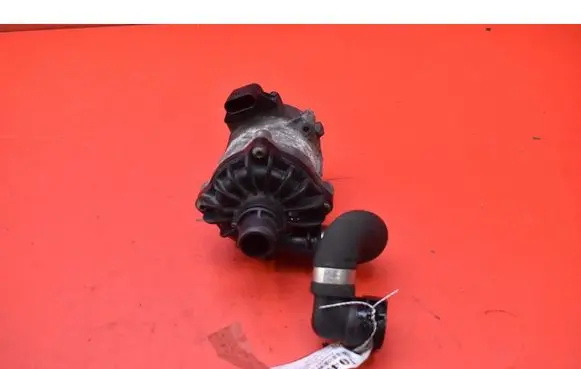 BMW 7 F01 F02 F03 F04 Water pump 7566335