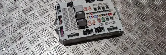 Jaguar XF X250 Fuse module 9X2314D628AC