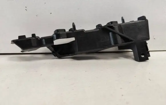Audi A6 S6 C7 4G Front bumper mounting bracket 4G0807283