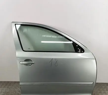 Skoda Octavia Mk2 (1Z) Front door 1Z0831052