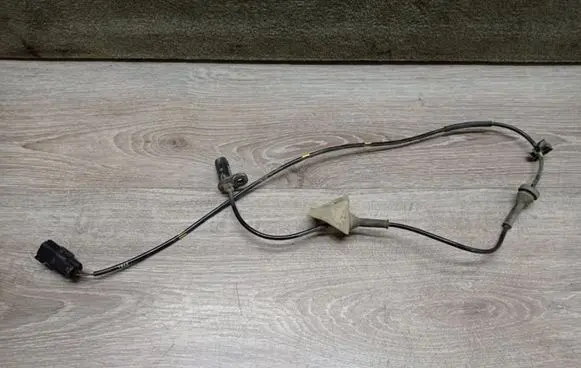 Volvo V70 ABS brake wheel speed sensor 9496961