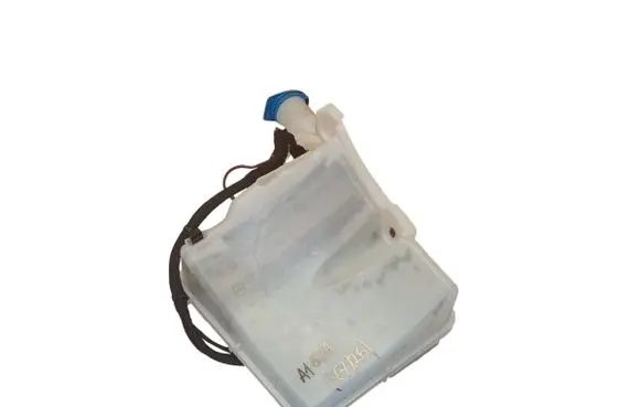 Audi A1 Windshield washer fluid reservoir/tank 82A955451 2Q0955453J