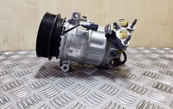 Volvo XC90 Air conditioning (A/C) compressor (pump) 31497908