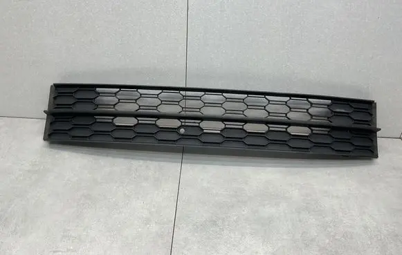 Skoda Octavia Mk3 (5E) Front bumper lower grill 5E0853677L