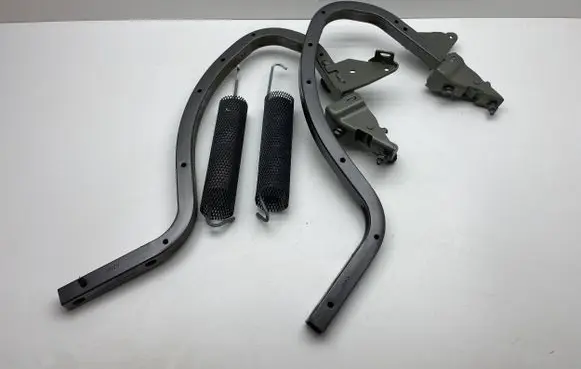 Dodge Charger Tailgate/trunk/boot hinge 