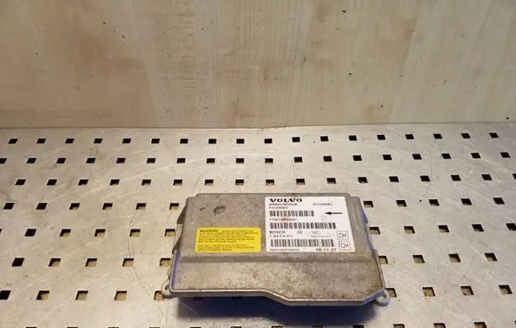 Volvo XC70 Airbag control unit/module P31295083 0285010573