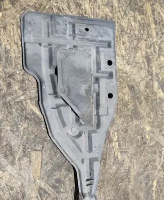 Infiniti Q70 Y51 Engine splash shield/under tray 638324GC0A LJ085111100