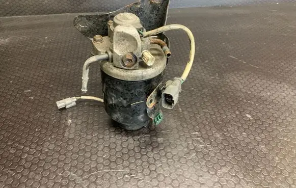Honda CR-V Fuel filter housing 1863005970 16900RMAG01