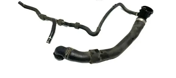 Engine coolant pipe/hose