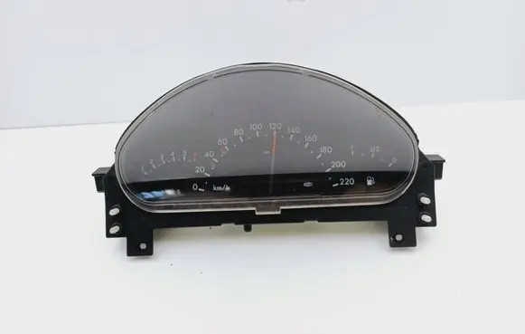 Speedometer (instrument cluster)