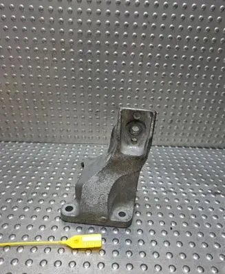 Land Rover Range Rover Velar Engine mounting bracket S27725347 HK836037BC