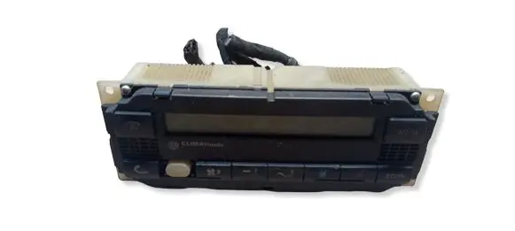 Volkswagen PASSAT B5 Climate control unit PA6GF30