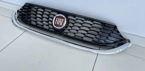 Fiat Tipo Front bumper upper radiator grill 735642862 735637924 735578621
