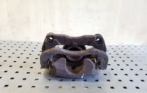 Nissan Qashqai Front brake caliper