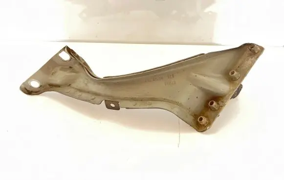 Audi A6 S6 C7 4G Fender mounting bracket 4G0805816