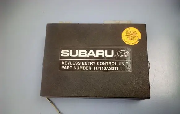 Subaru Legacy Alarm control unit/module H7110AS011