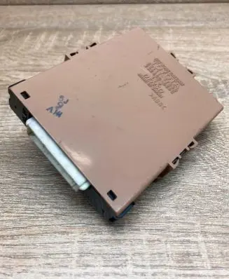 Toyota Prius (XW20) Gateway control module 8911147050 2324005290