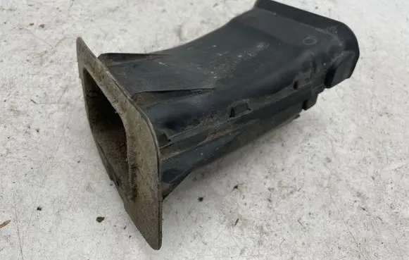 BMW 5 G30 G31 Air intake duct part 7394665