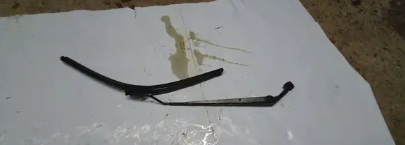 Toyota Corolla Verso E121 Windshield/front glass wiper blade NOCODE