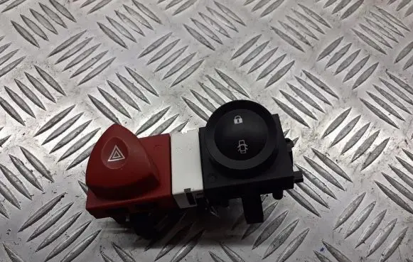 Renault Megane II Hazard light switch 8200095493