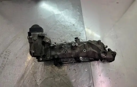 Mercedes-Benz ML W164 Intake manifold A6421401060 AR0009