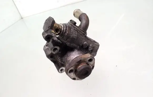 Seat Alhambra (Mk1) Power steering pump 3A674AA