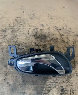 Nissan Qashqai Rear door interior handle 806704EA0A