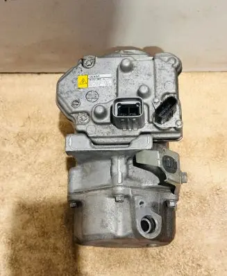 Lexus UX Air conditioning (A/C) compressor (pump) 0422000465