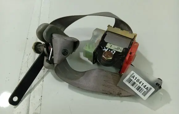 Mazda Premacy Rear seatbelt 