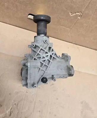 Volvo V70 Gearbox transfer box case 31325104