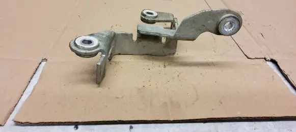 Ford Focus ST Gear shift cable bracket AV6R7474HD