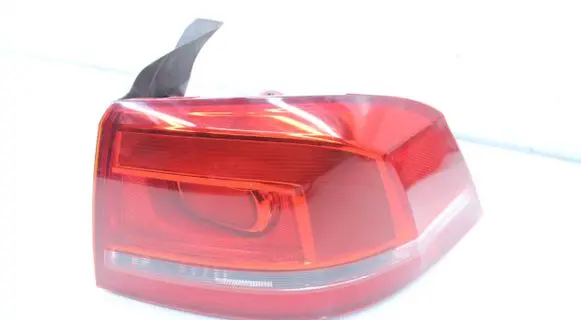Volkswagen PASSAT B7 Rear/tail lights 90004499