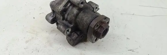 Volkswagen Golf IV Power steering pump 1J0422154b