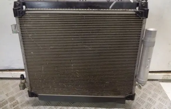 Nissan Note (E12) Radiator set 214813VA1A 214103VA1A 92131BH40A