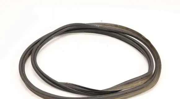 Mercedes-Benz E W213 Seal rubber (tailgate) 