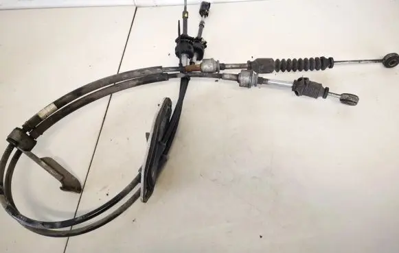 Toyota Verso Gear shift cable linkage