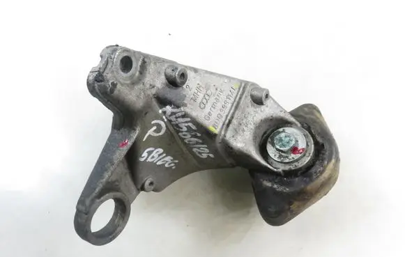 Audi A4 S4 B5 8D Gearbox mounting bracket 8D0399114L