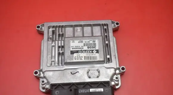 Hyundai i10 Engine control unit/module ECU 39110-02ID0